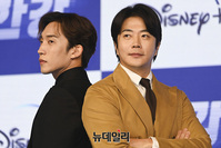 [포토] 이상이-권상우, 악당과 경찰