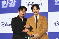 [포토] 김희원-권상우 '한강은 우리가 지킨다' 