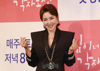 [포토] 이휘향 "이번 생엔 악역 계속 할것 같아요"