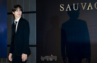 [포토] 더보이즈 주연, 돌아보는 모습도 멋져