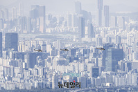 [포토] 대규모 비행하는 한국형 기동헬기 수리온