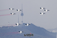 [포토] 편대비행 펼치는 국산전투기 T-50