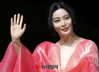 [포토] 판빙빙 '대륙서 온 핑크빛 여신'