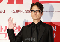 [포토] 한결같은 배우 송새벽