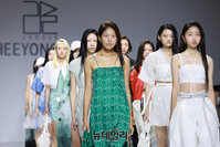 [포토] 패션코드 2024 S/S, 모던한복 브랜드 '리슬' 런웨이