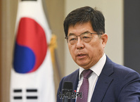 [포토] 한미동맹 70주년 학술대회, 개회사 하는 박명수 한국정치외교사학회장