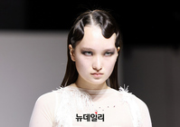 [포토] 패션코드 2024 S/S, 디자인하우스 '희용희' 런웨이