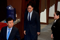 [포토] 투표하고 나온 홍익표 민주당 원내대표