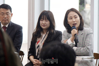 [포토] '두 개의 길' 공동저자 박소영 위원