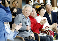 [포토] '두 개의 길' 출판기념회 참석한 이문열 작가