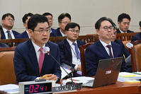 [포토] 국정감사 출석한 김창기 국세청장