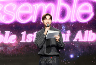 [포토] 걸그룹 루셈블 소개하는 유재필