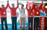 [포토] 국민의힘 지도부, 김태우 후보 파이널유세 총공세