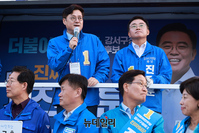 [포토] 진교훈 강서구청장 후보 파이널유세 지원나선 홍익표 원내대표