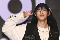 [포토] 에이티투메이저 윤예찬, 깜찍한 브이