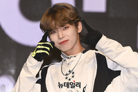 [포토] 에이티투메이저 김도균, 귀여운 막내