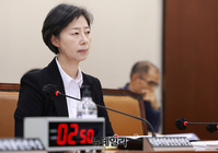 [포토] 국정감사 출석한 박윤주 안전평가원장