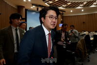 [포토] 소통관 떠나는 이준석 국민의힘 전 대표