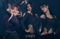 [포토] 폭발적 멜로디 '하울'로 홀로서기한 '츄'