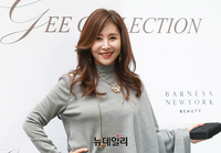 [포토] 최명길 "지춘희 선생님 패션쇼 보러왔어요"