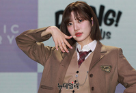 [포토] 스쿨룩 선보이는 빌리 시윤 