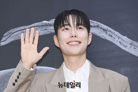 [포토] 레오제이, 매끈한 피부 