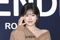 [포토] 안유진, 가을 느낌 물씬