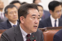 [포토] 질의에 답하는 윤희근 경찰청장 