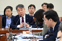 [포토] 종합감사서 답변하는 이상민 한국수력원자력 기술부사장