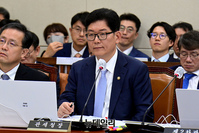 [포토] 종합감사 출석한 고광효 관세청장