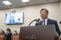 [포토] 산자중기위 국감, 답변하는 채희봉 전 한국가스공사 사장 