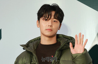 [포토] 강민혁, 가을남자