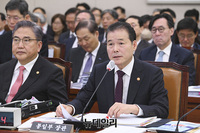 [포토] 2023 국감, 답변하는 김영호 통일부 장관