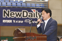 [포토] 축사하는 김영진 의원
