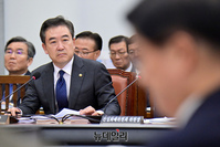 [포토] 답변하는 윤희근 경찰청장