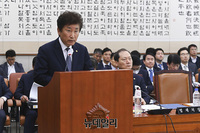 [포토] '예산안 및 기금운영계획안' 설명하는 박종문 헌법재판소 사무처장 