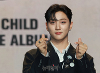 [포토] 골든차일드 홍주찬 "첫 무대 기대되요"