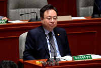 [포토] 질의 듣고 있는 조규홍 보건복지부 장관