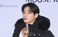 [포토] 더보이즈 주연, 스윗한 눈빛 