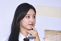 [포토] 김지원, 우아한 매력