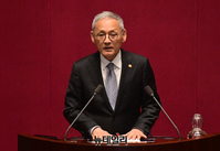 [포토] 인사말 하는 유인촌 문화체육관광부 장관