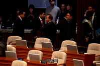 [포토] 노란봉투법·방송3법 표결 앞두고 떠나는 국민의힘