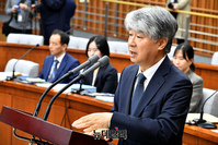 [포토] 인사말 하는 이종석 헌법재판소장 후보자