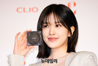 [포토] 아이브 안유진 '달콤한 눈빛'