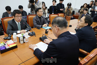 [포토] 회동 갖는 유의동 국민의힘·이개호 민주당 정책위의장