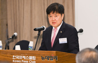 [포토] 한국선진화포럼 122차 월례토론회, 축사하는 유경준 의원