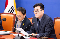 [포토] 모두발언하는 홍익표 민주당 원내대표 