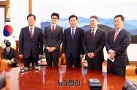 [포토] 기념촬영하는 이만희·한동훈·김진표