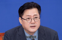 [포토] 모두발언하는 홍익표 민주당 원내대표 