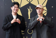 [포토] 다이나믹듀오 "태국서 인사드려요"